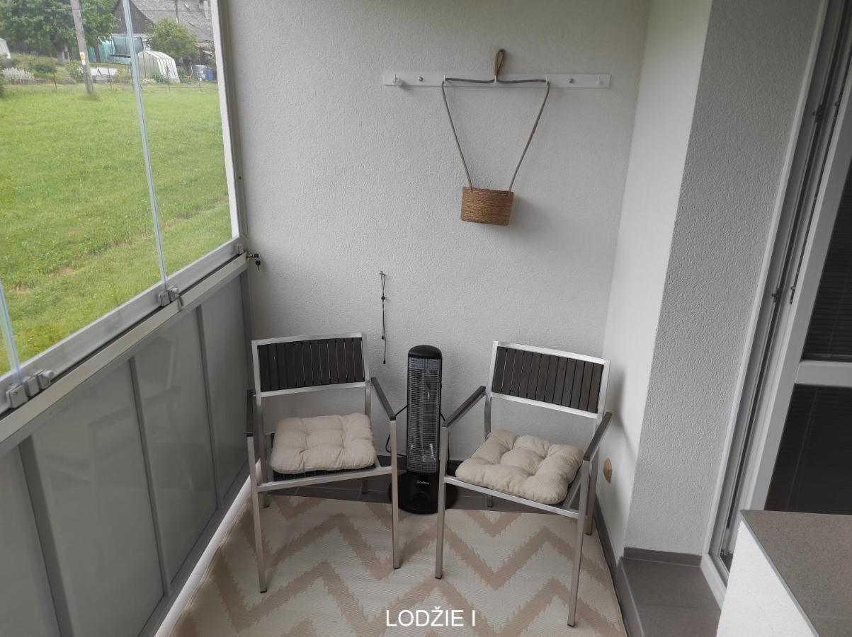 Loučná nad DesnouDobre Mistoアパートメント エクステリア 写真